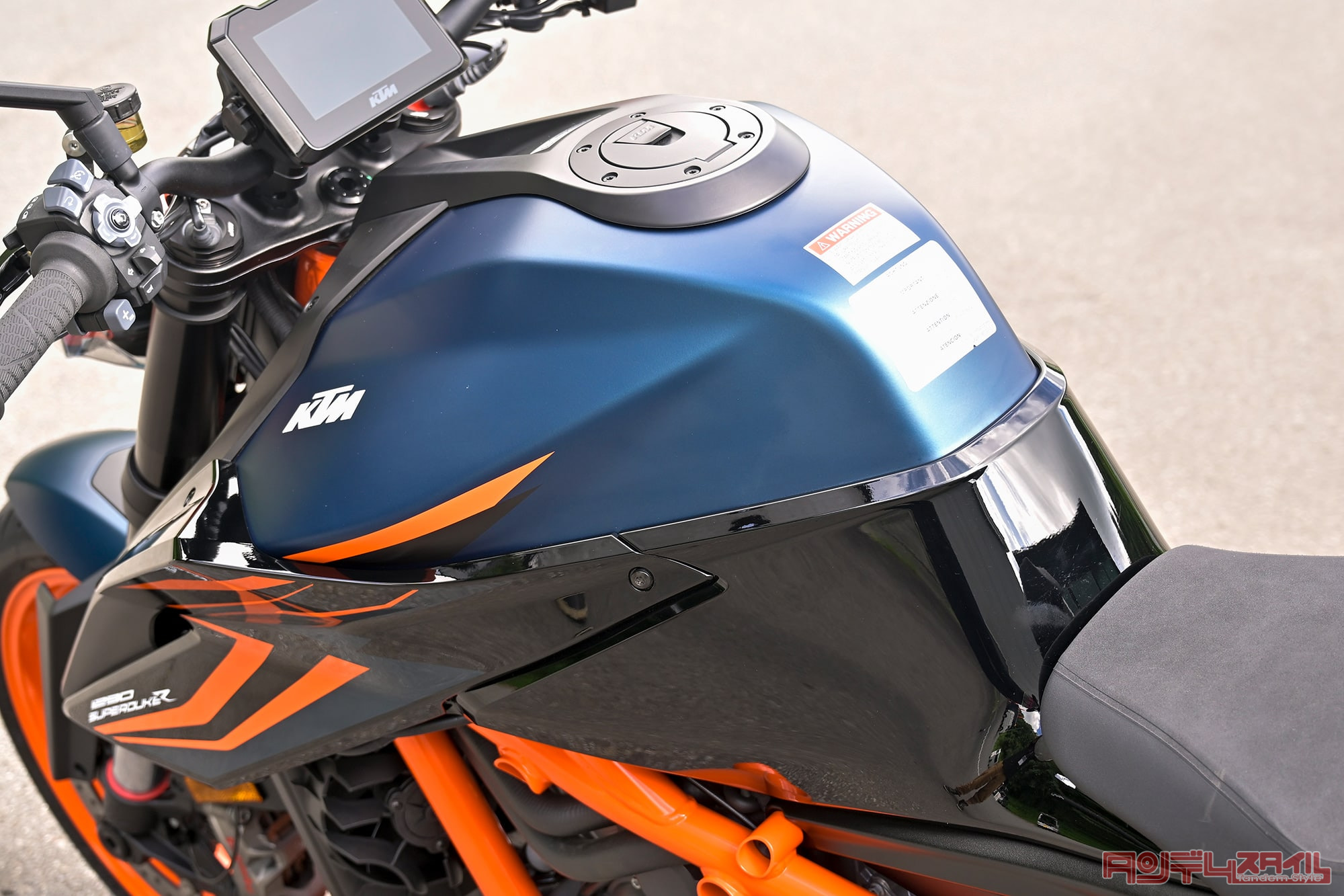 KTM 1290 SUPER DUKE R EVO - 2ページ目 (2ページ中) ：最上級の野獣は