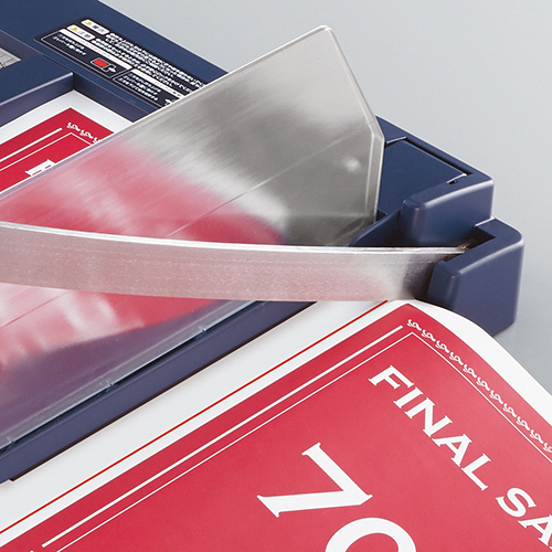 たのめーる】コクヨ ペーパーカッター(押し切り式) B4 DN-G102 1台の通販