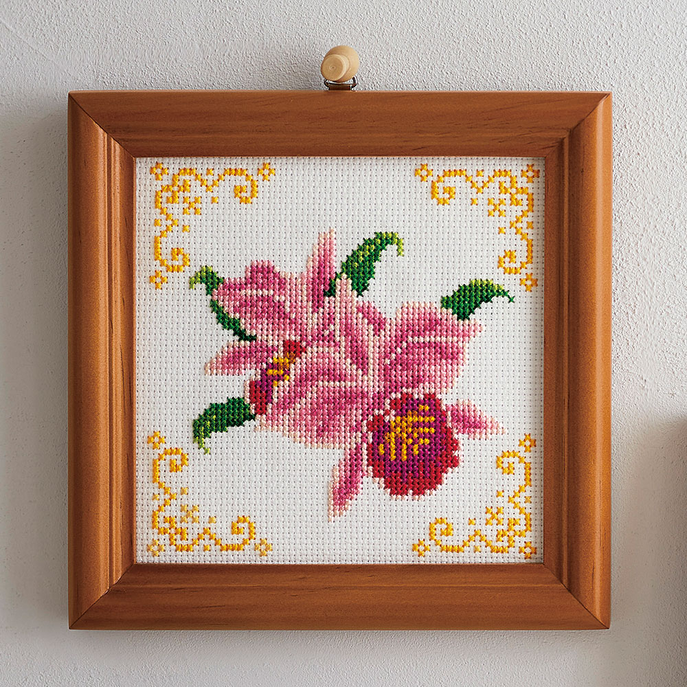 グラデーションを楽しむクロスステッチ 薔薇: キット｜手づくりタウン
