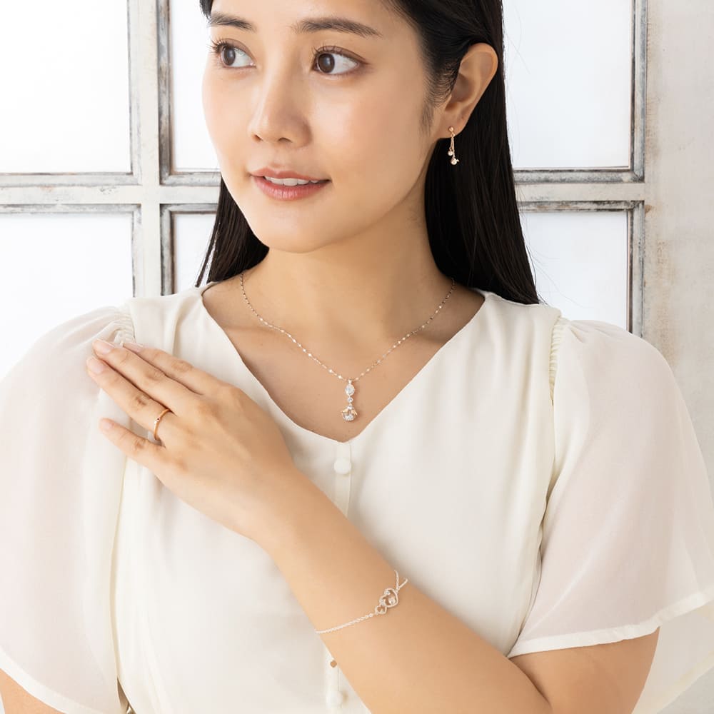 sky様カレンシルバーネックレス3本とカット水晶ブレスレット sky様