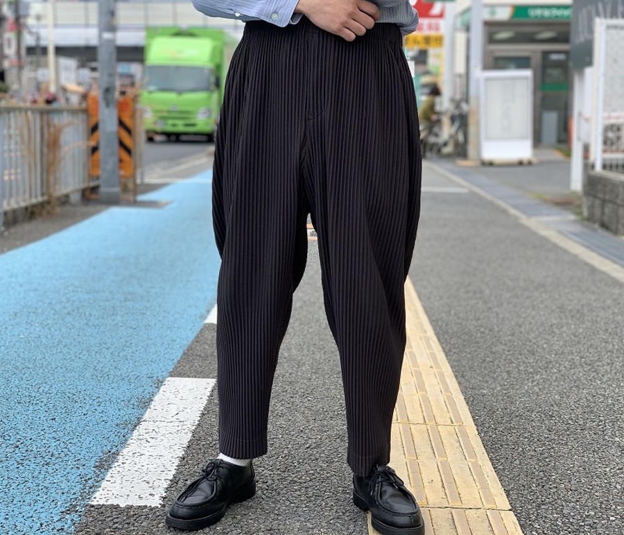 HOMME PLISSE イッセイミヤケ BASICS 消しプリーツ パンツ HOMME