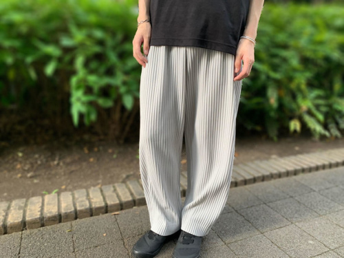 HOMME PLISSE ISSEY MIYAKE】プリーツパンツ