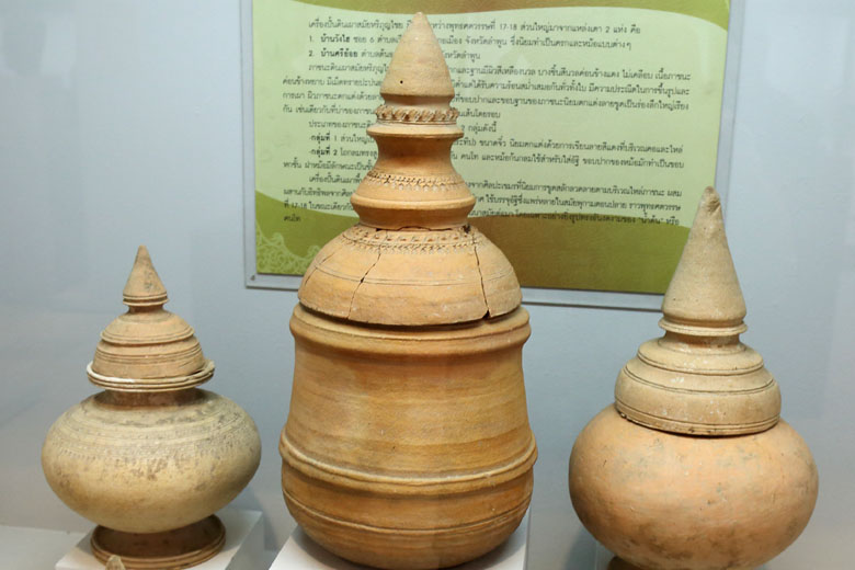 8～12世紀 大型 タイ ハリプンチャイ陶製磚仏 シュリーヴィジャヤ期の