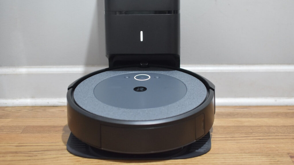 iRobot Roomba i3+ review: Top value for top of the line features