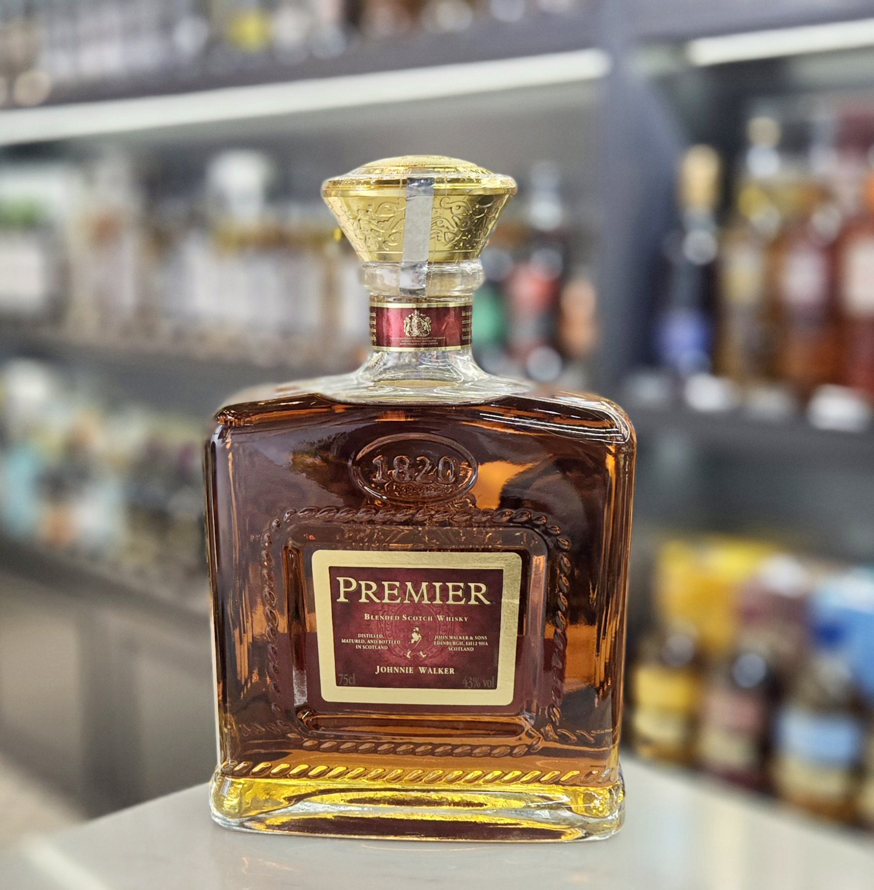 ジョニーウォーカー プレミア レア オールド 750ml（箱無） Johnnie