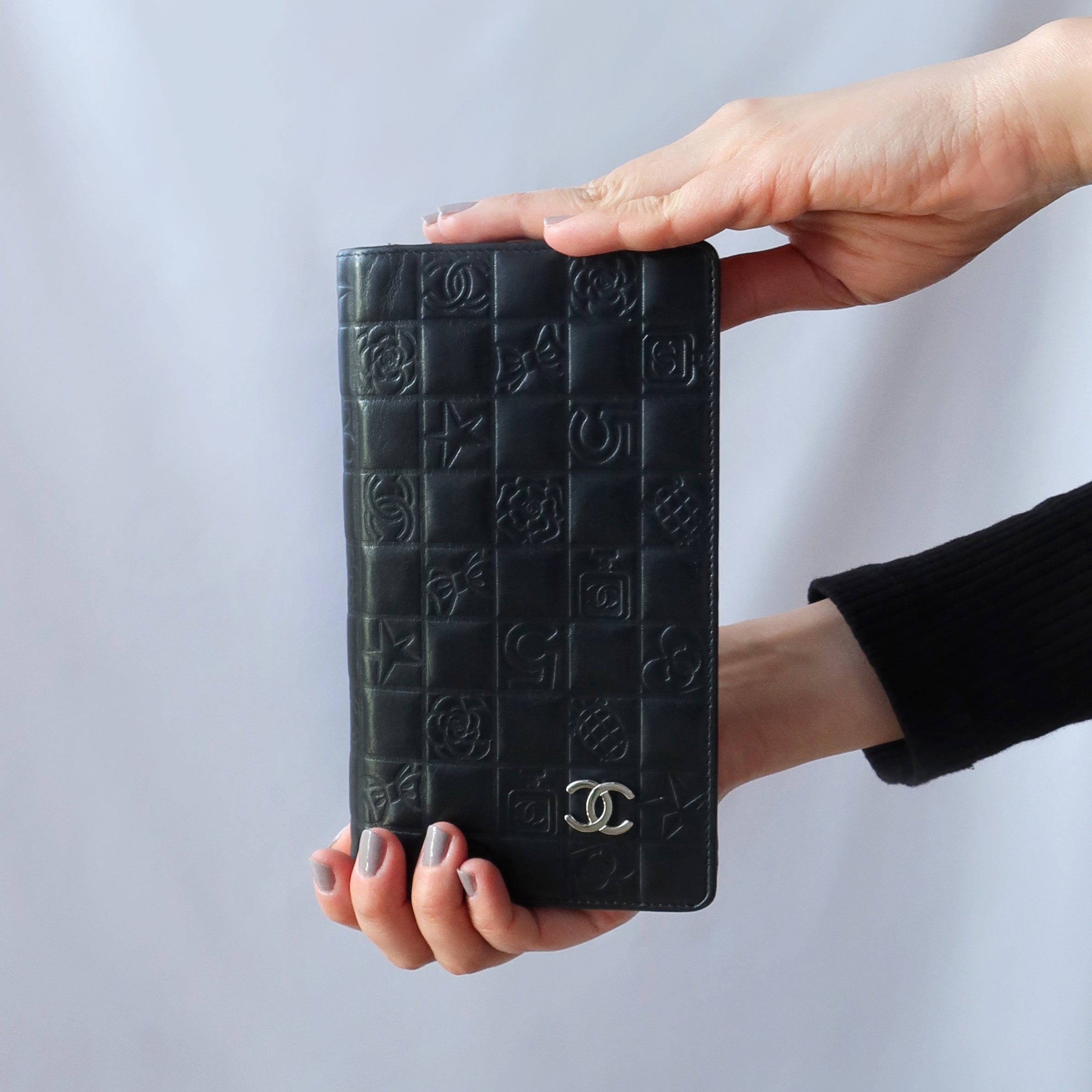Chanel Vintage Iconic Chocolate Bar Bi-fold Long Wallet - The
