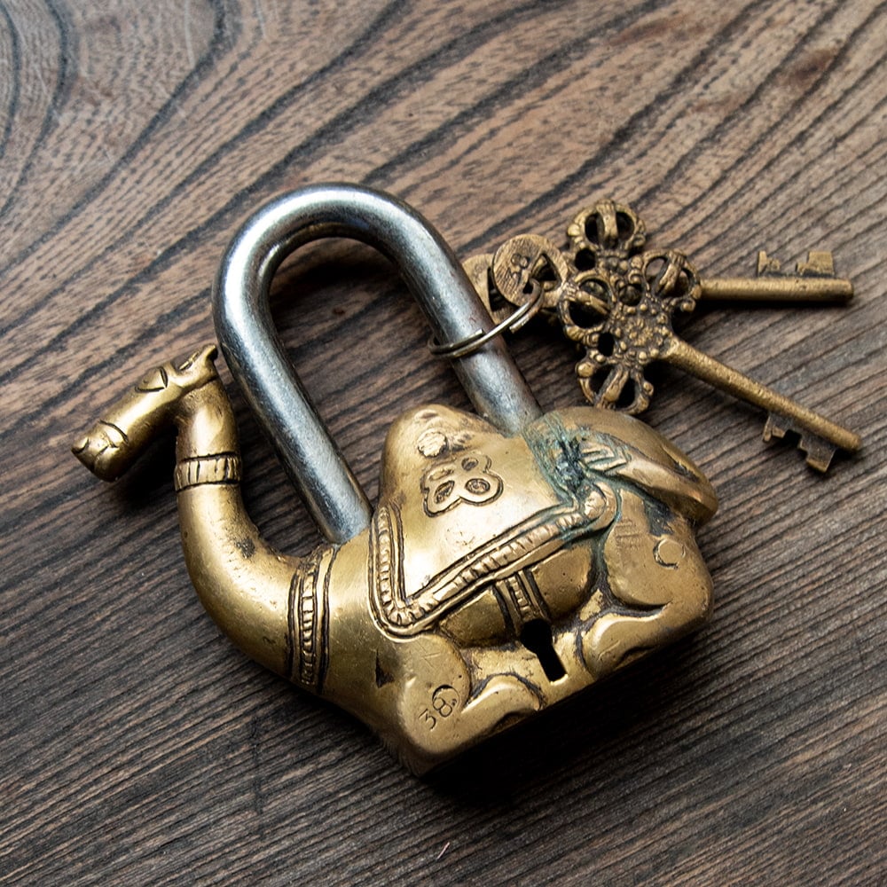 アンティーク風 インドの南京錠 らくだ の通販[送料無料] - TIRAKITA.COM
