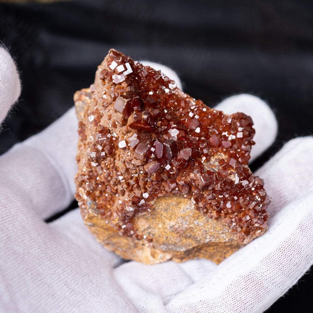 一点物〕バナジナイト バナジン鉛鉱 褐鉛鉱 米国産〔118g〕 の通販