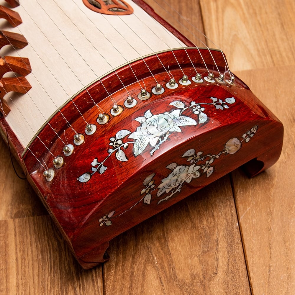 ベトナム民族楽器 ダン・トラン ハードケース付 17弦 エスニック琴