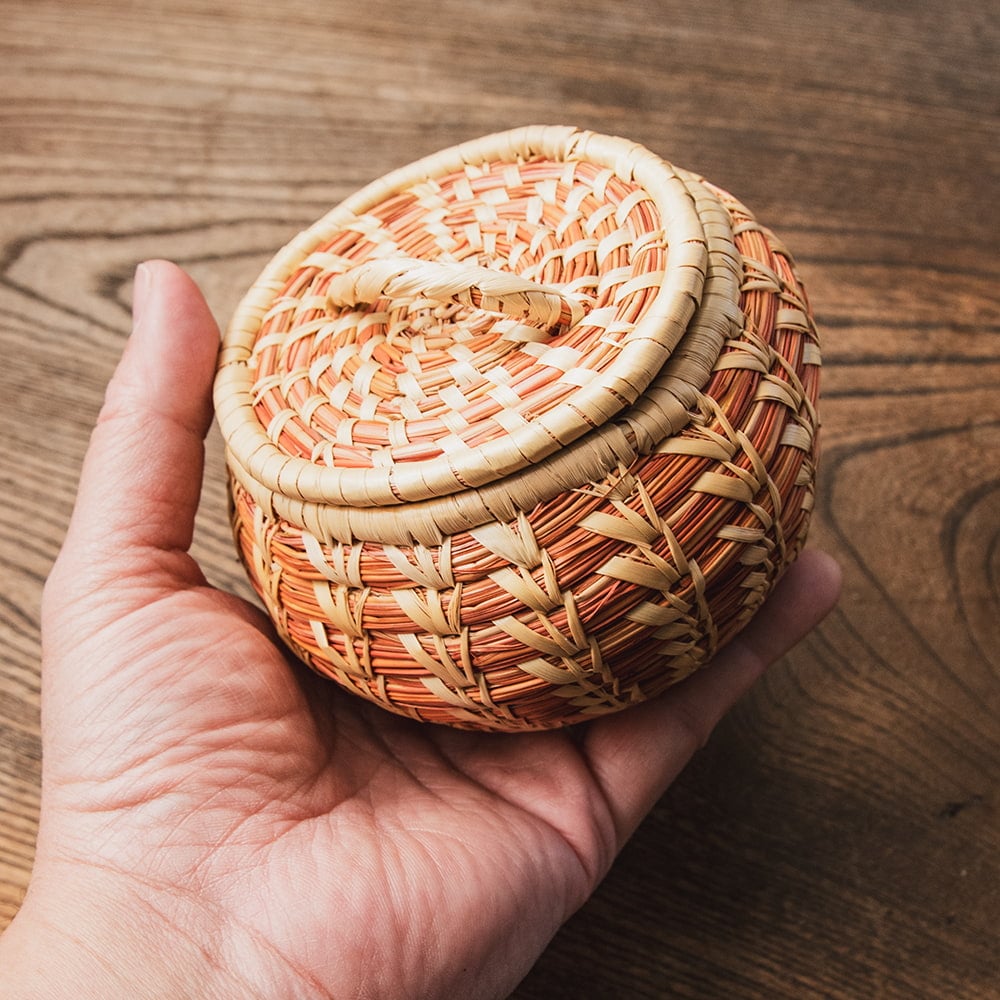 ネパールの手作り 竹編み 小物入れ 直径10cmくらい の通販 - TIRAKITA.COM