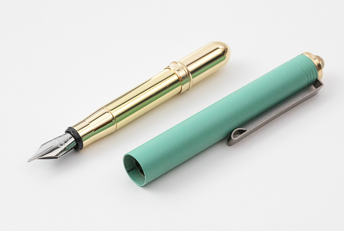TRC BRASS FOUNTAIN PEN Factory Green / TRC ブラス 万年筆