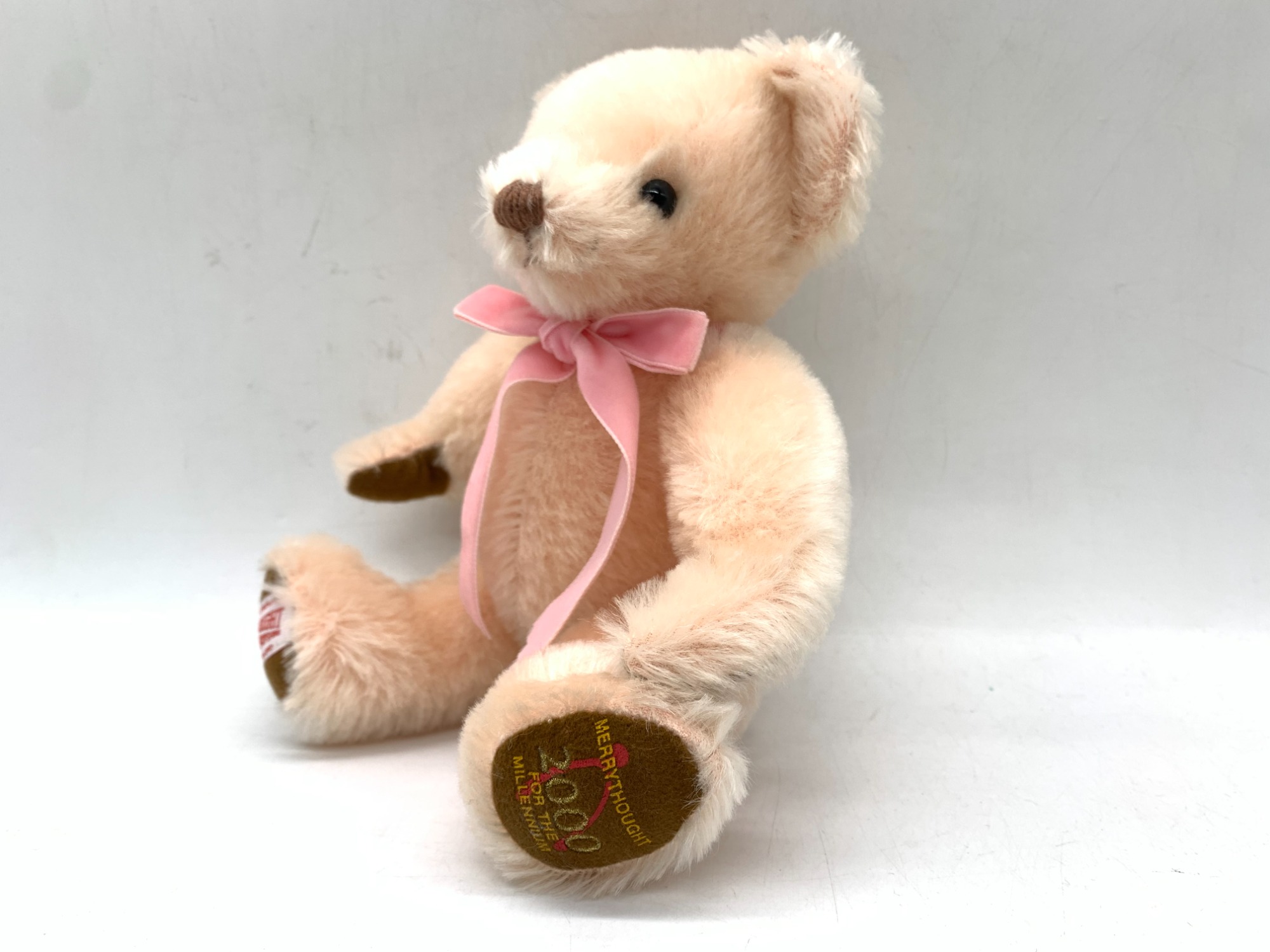 ミレニアム・シルバーアイズ・チーキー☆メリーソート社のテディベア