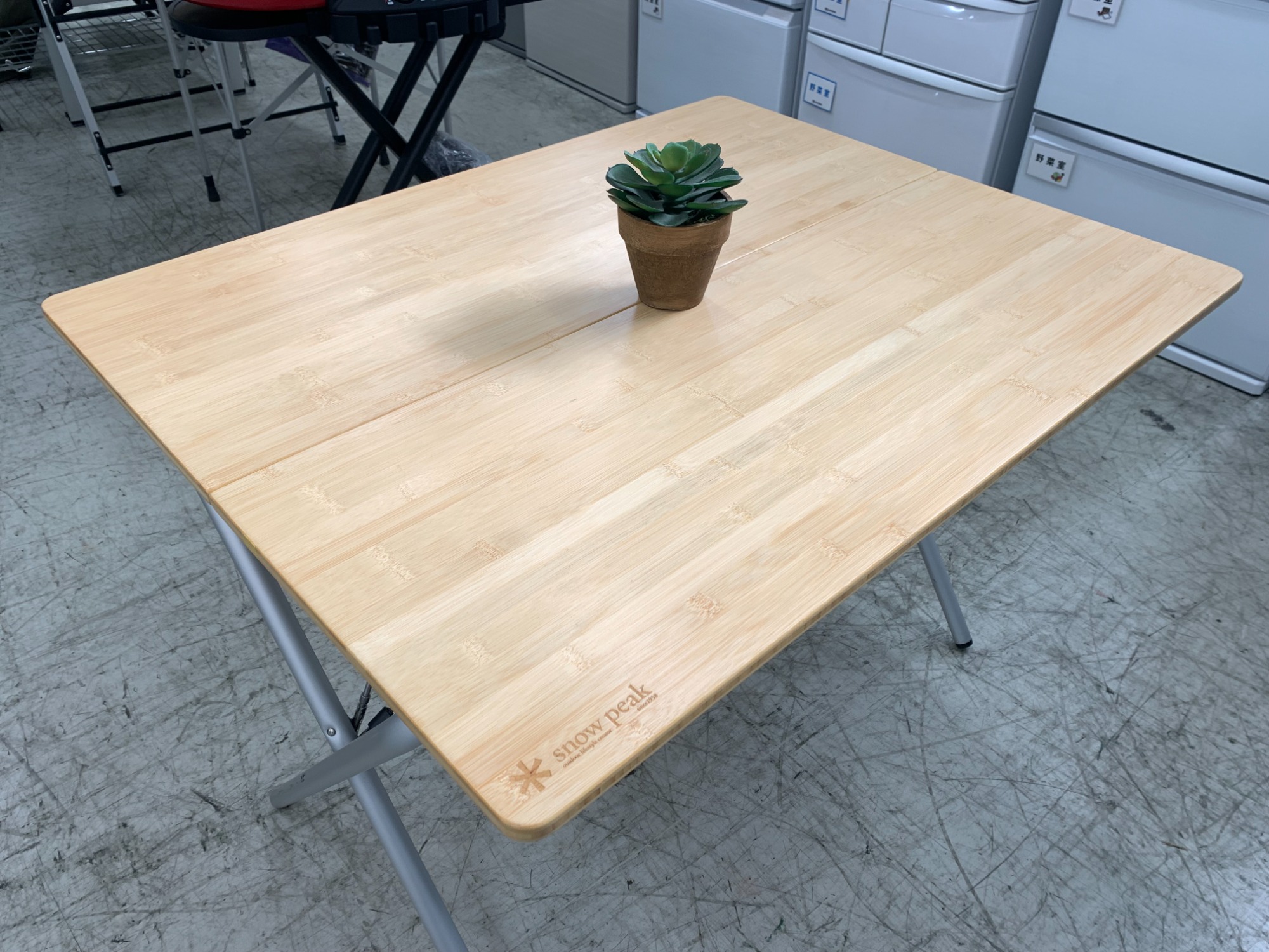 snow peak/スノーピーク】ワンアクションテーブル 竹 のご紹介です