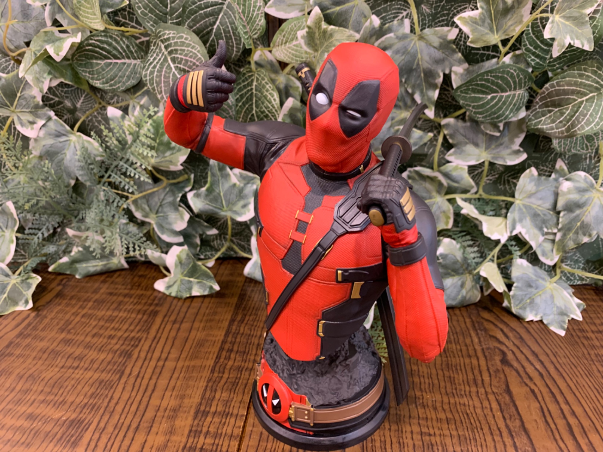 Happy C デッドプール バストアップスタチュー ウルヴァリン 最新