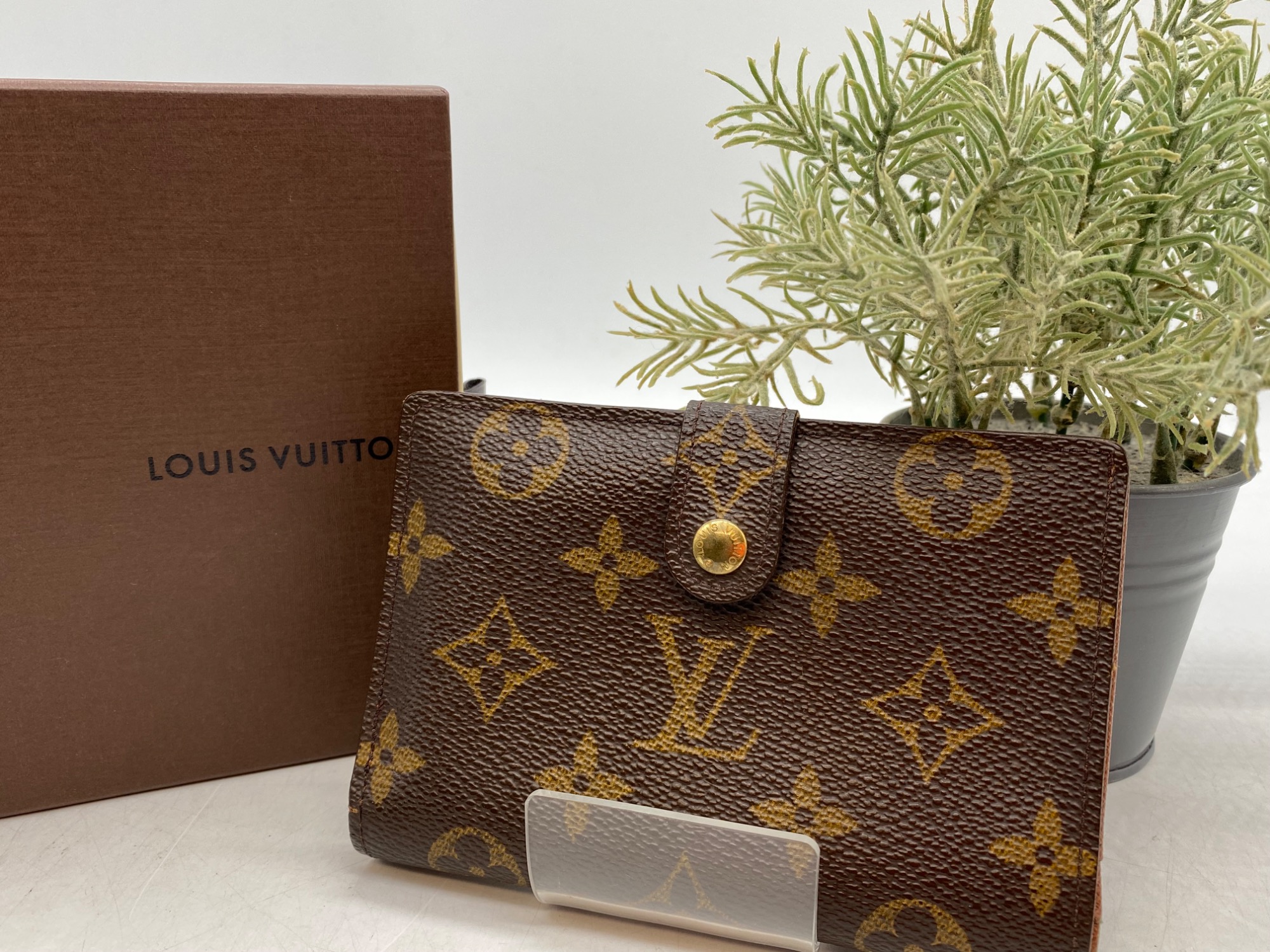 LOUIS VUITTON ルイヴィトン ポルトモネ ビエ ヴィエノワ モノグラ