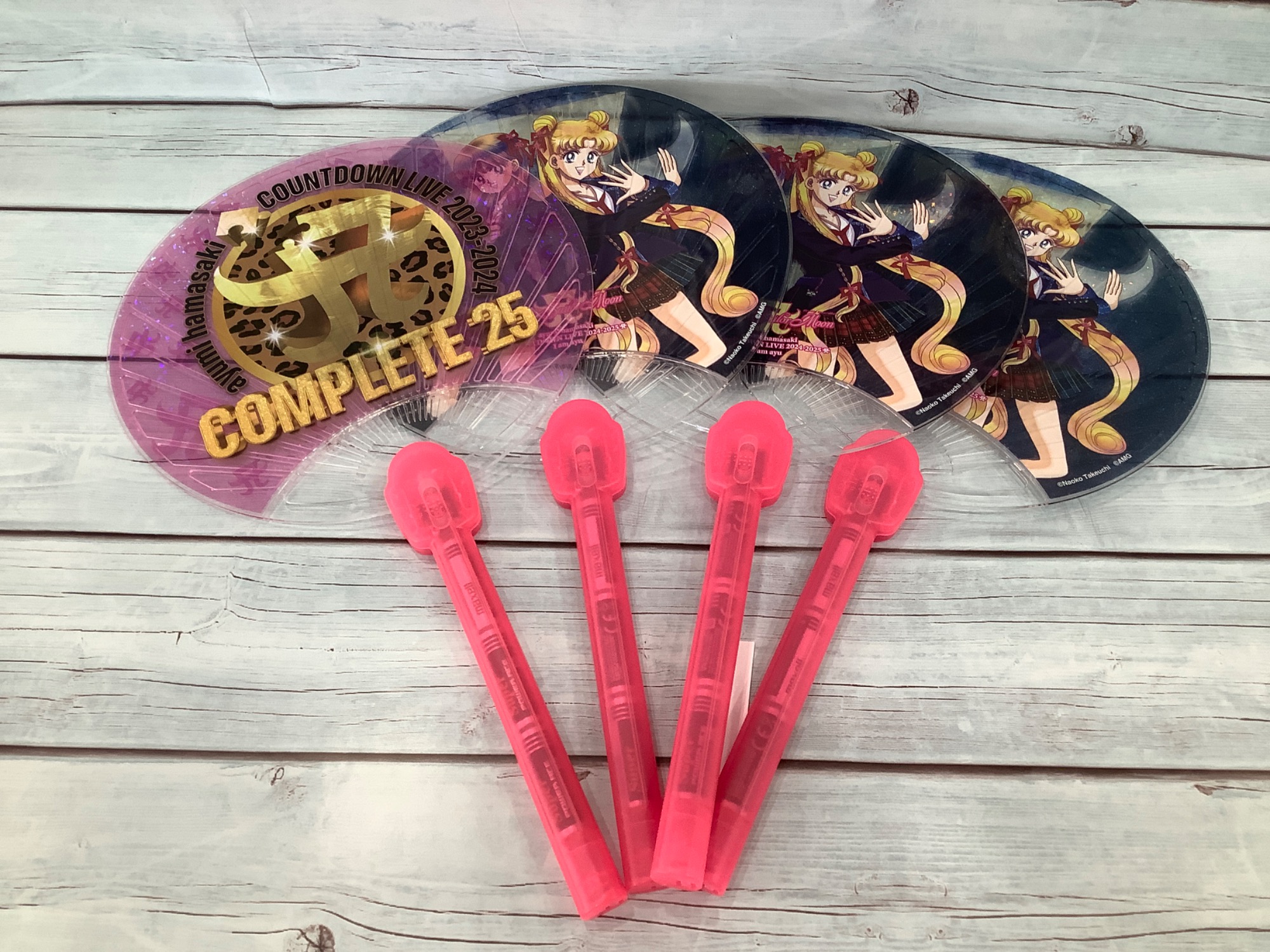 美品)浜崎あゆみ 光るうちわ 2025 3枚セット 美品)浜崎あゆみ 光るうちわ