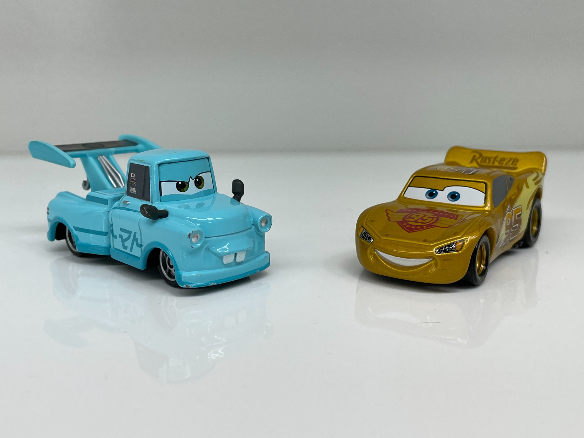 トミカ】メーターTOKYOカスタム、ライトニング・マックィーンデイ2021