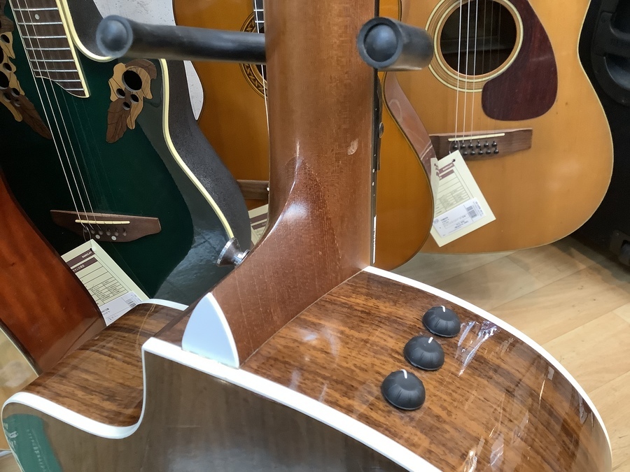 Taylor 214ce DLX ES2 エレアコ (管理ワテ） Taylor 214ce DLX ES2