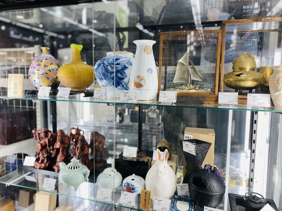 本場盛岡！岩鋳 南部鉄器 砂鉄急須瓶 清末作が買取入荷致しました