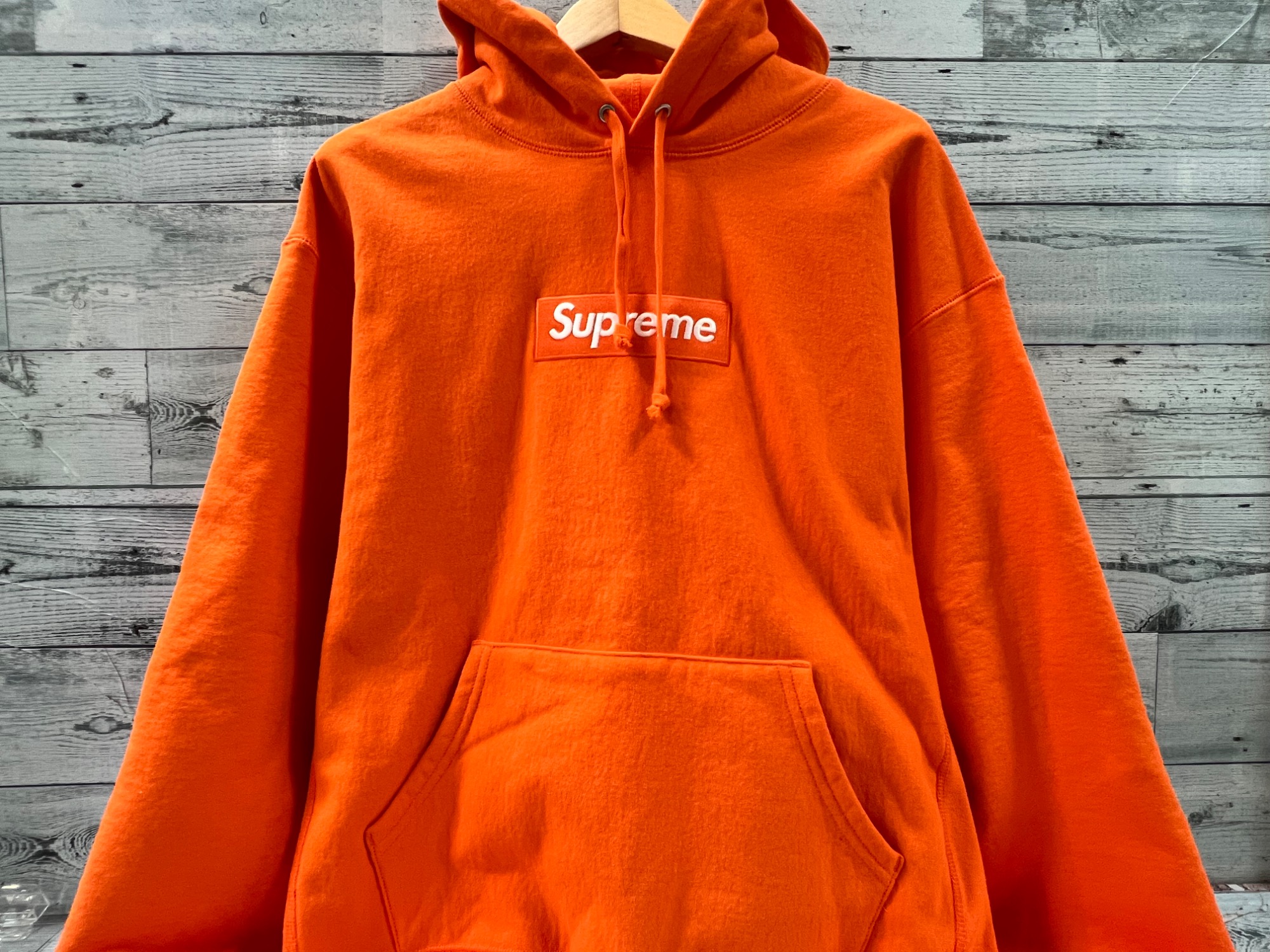 Supreme (シュプリーム)Box Logo hooded Sweatshirt が入荷しました