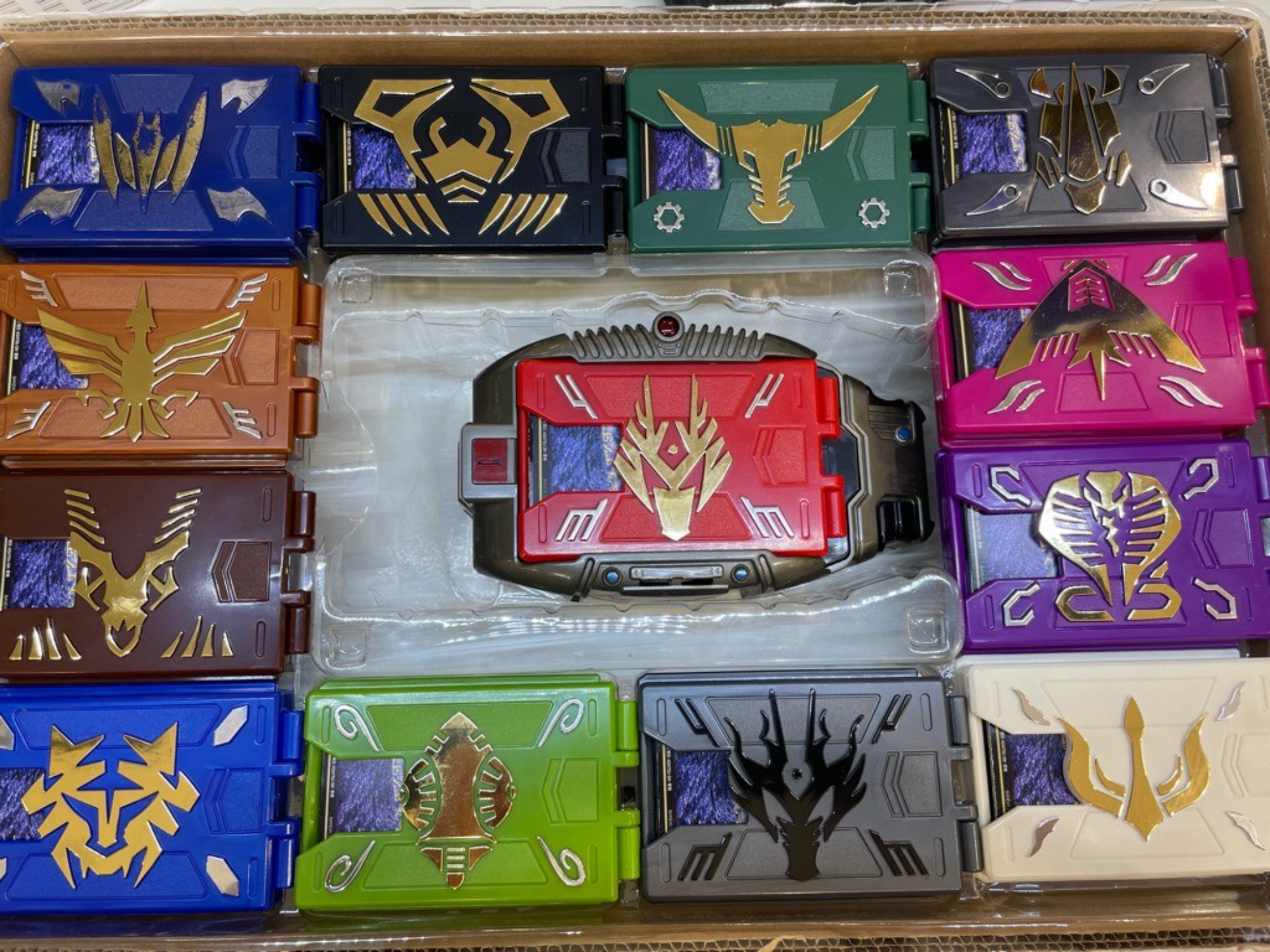 未開封】仮面ライダー龍騎 変身ベルトVバックル13ライダーセット