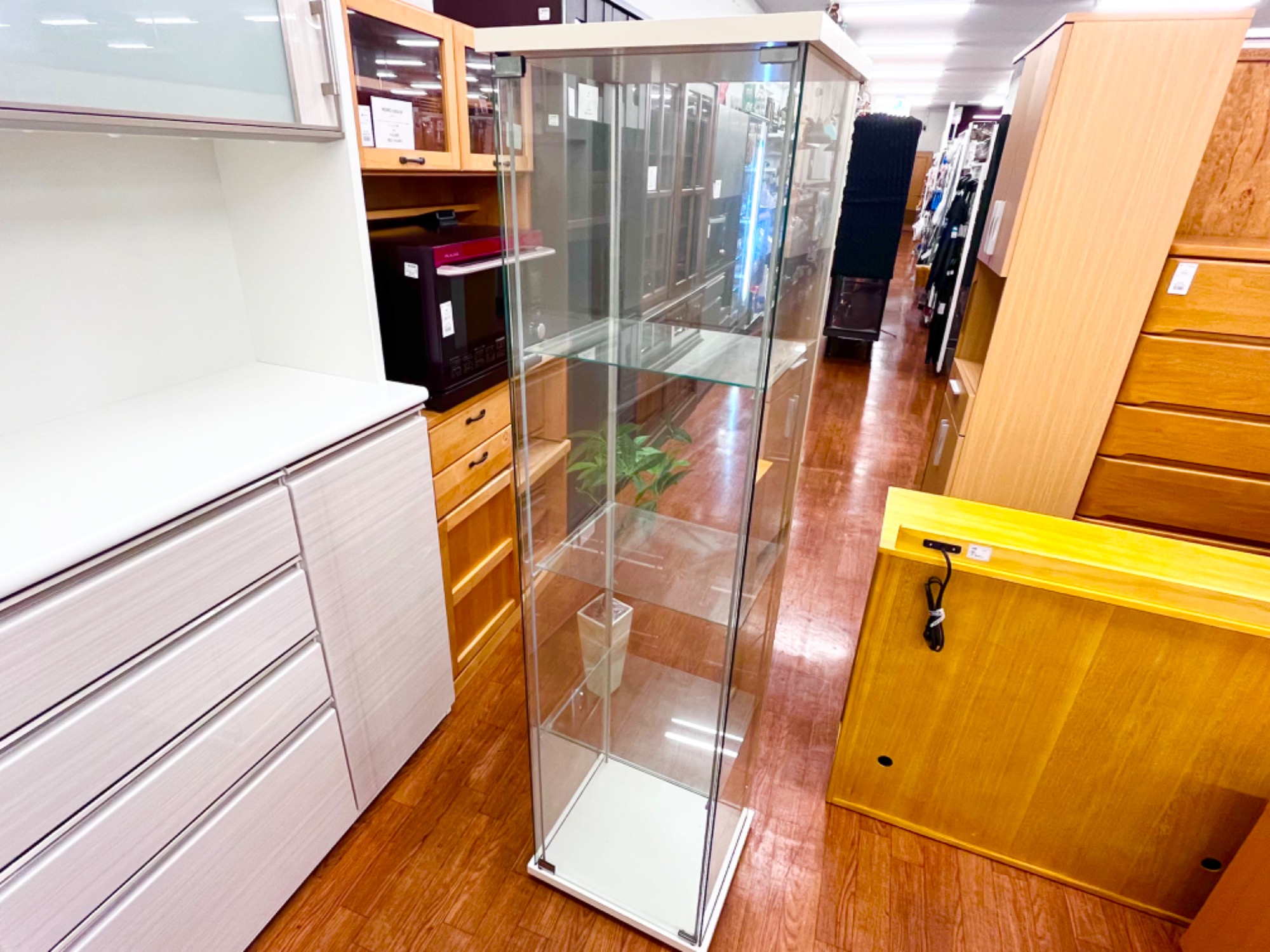 廃盤品】IKEA(イケア) ガラスキャビネット DETOLF(デトルフ) 買取入荷