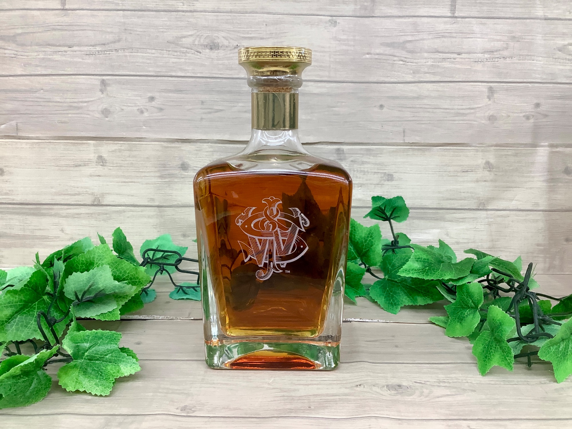 ジョニーウォーカー (Johnnie Walker)キングジョージ5世 750ml が新