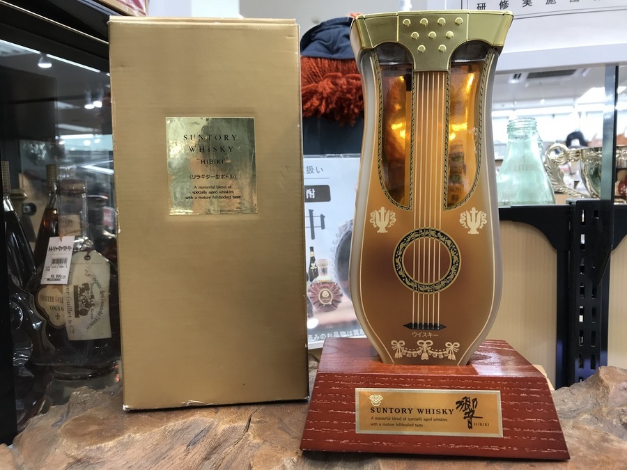 SUNTORY HIBIKI サントリー 響 リラギター型 楽器ボトル サントリー
