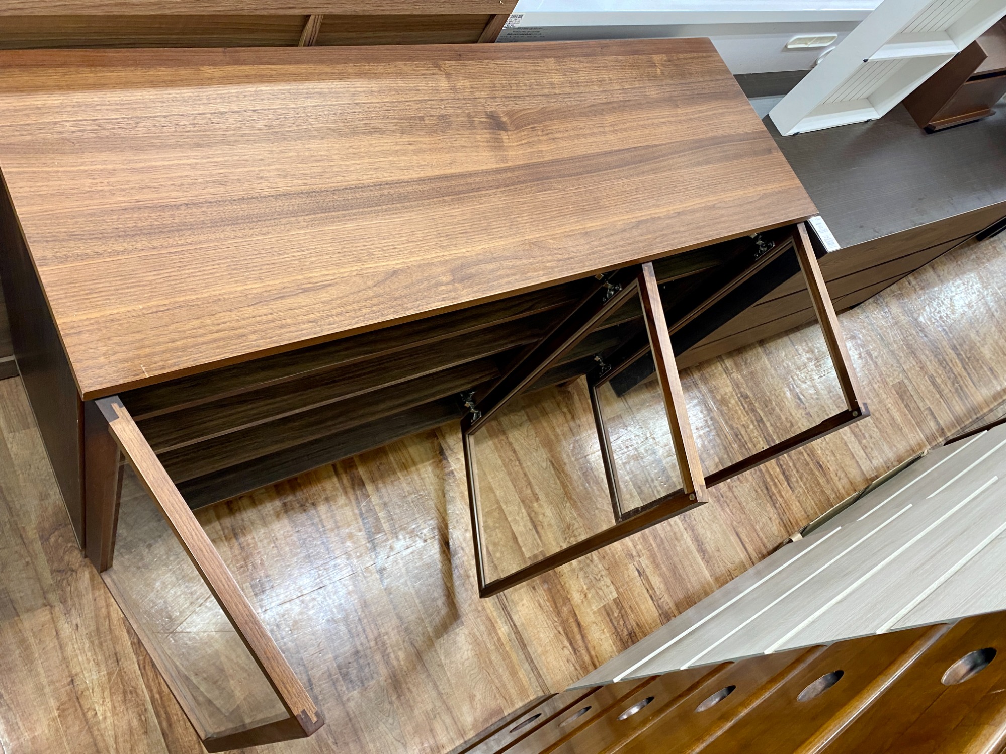 廃盤品！】無印良品の脚付きキャビネットをご紹介♪｜2023年10月26日