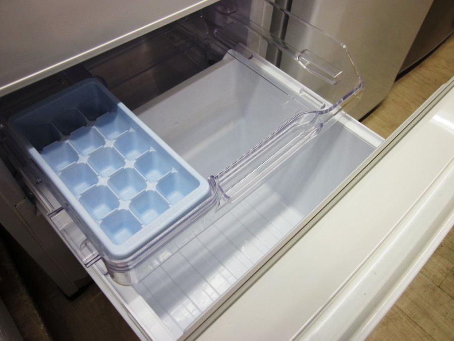 MITSUBISHI(三菱)の146L 2ドア冷蔵庫「MR-P15EA-KW」のが入荷しました