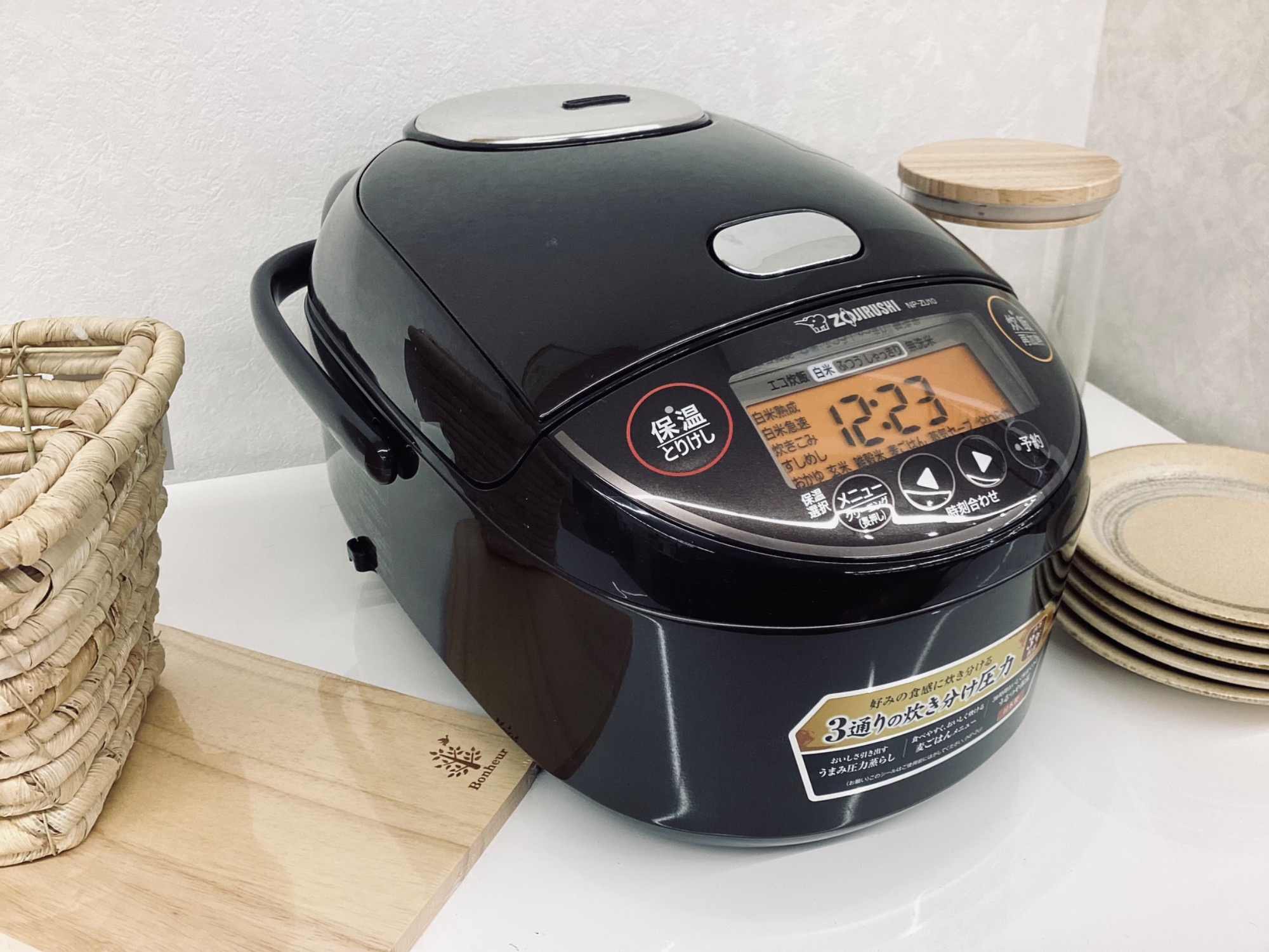 未使用品 象印 豪熱沸とうIH 炊飯ジャー NW-VR18-BA 象印 圧力IH炊飯