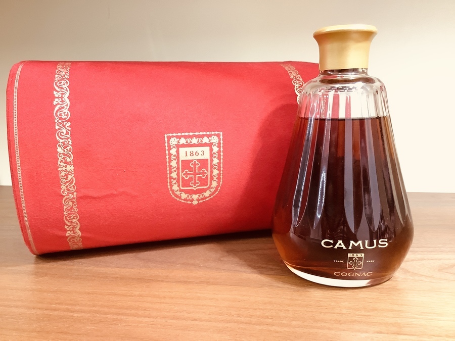 未開栓 CAMUS カミュ カラフェ バカラボトル ブランデー COGNAC 700ml