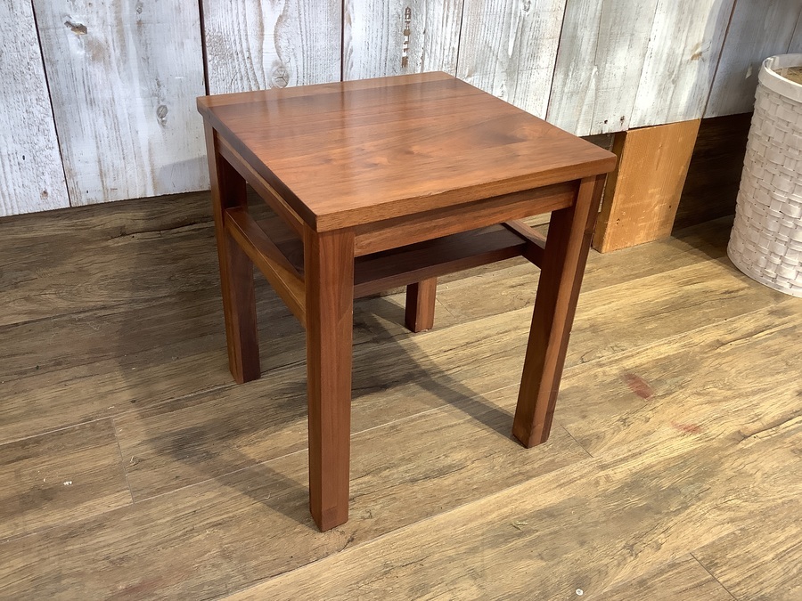 無印良品】ドレッサー・スツール付＆木製サイドテーブルベンチが入荷