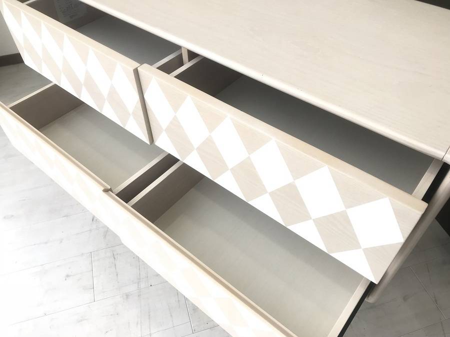 Franc francのドット柄キャビネットのご紹介！有料配送あり