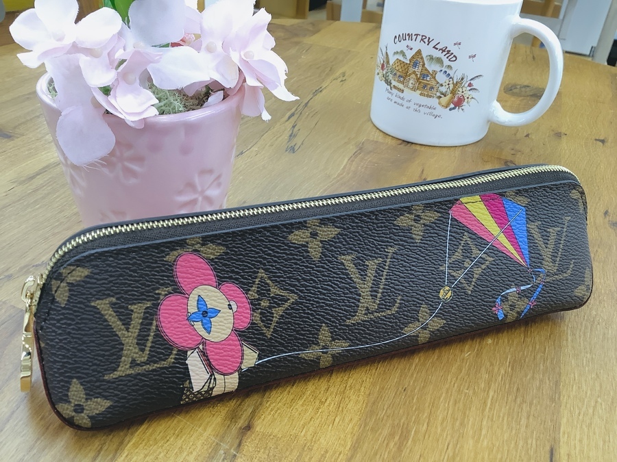 日本限定品！LOUIS VUITTON（ルイ・ヴィトン）のペンケースのご紹介