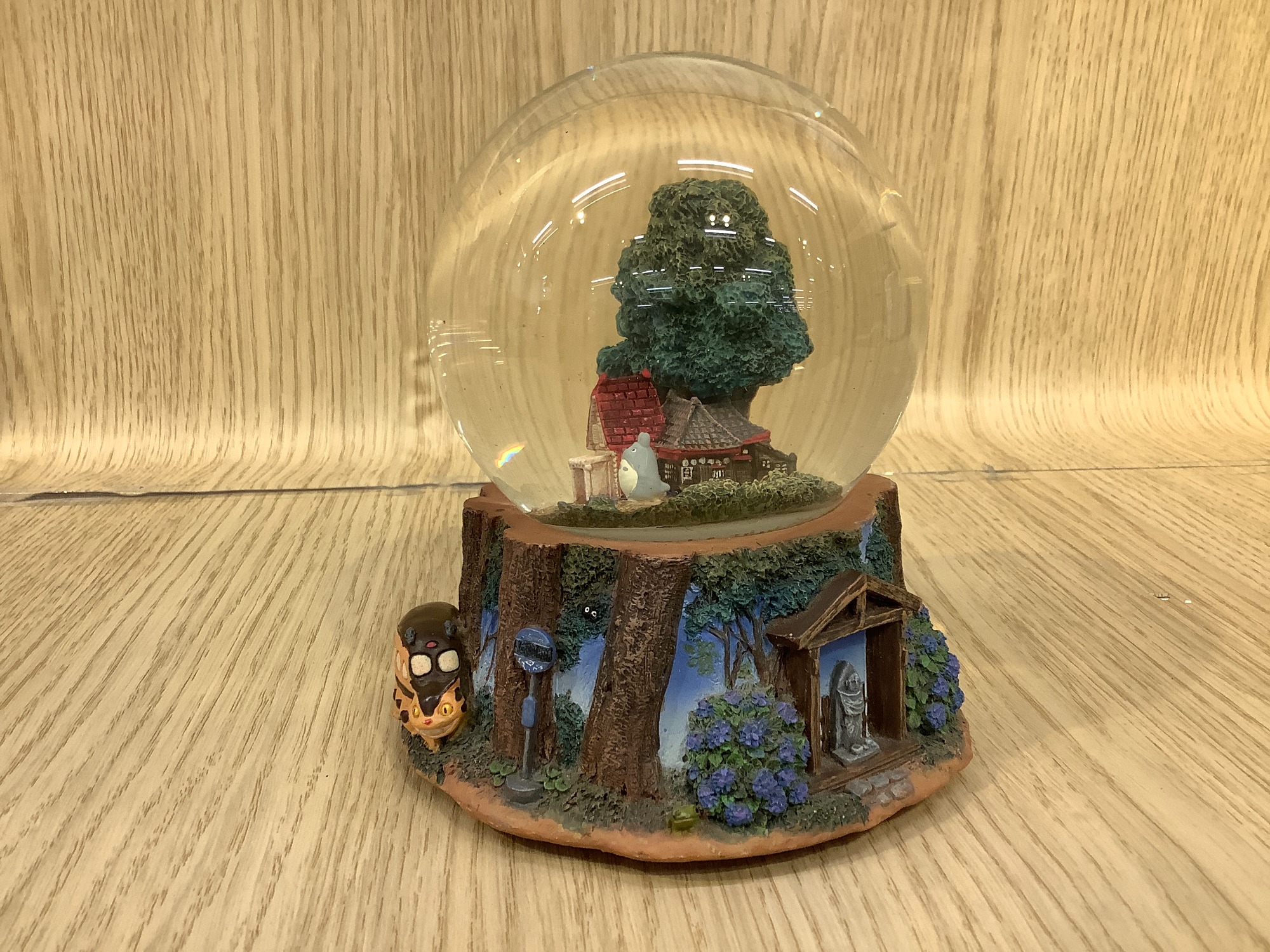 となりのトトロ オルゴール付きスノードーム入荷しました！｜2022年11