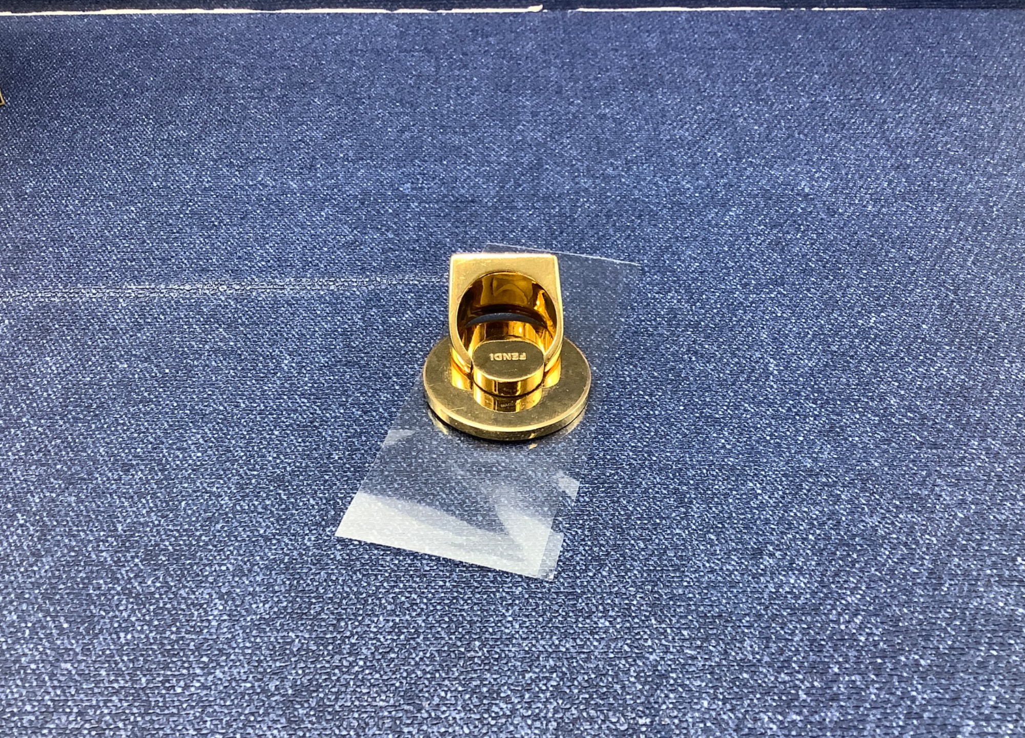 FENDI(フェンディ)】スマホリングのご紹介です！｜2025年01月20日