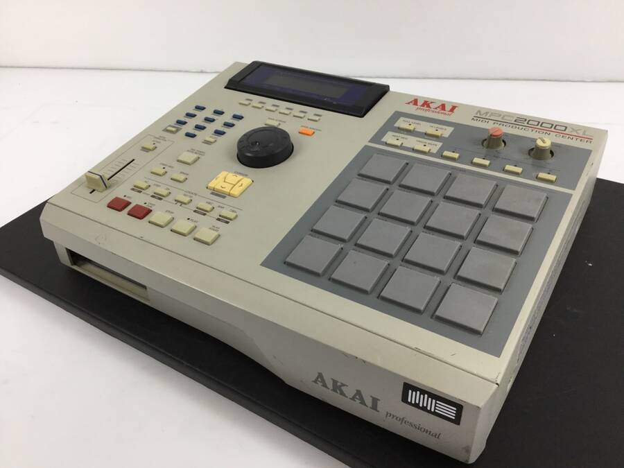 完動品AKAI MPC2000XL サンプラー