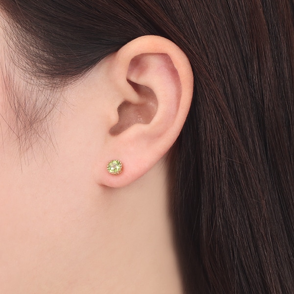 K10イエローゴールドペリドットピアス(RPE662-001)|TSUTSUMI