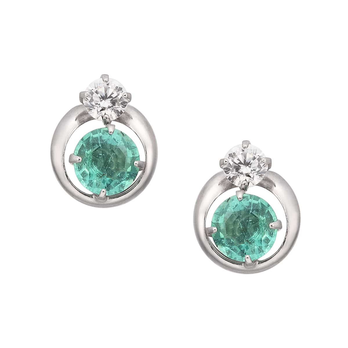 K10ホワイトゴールドエメラルドピアス(RPE909-003)|TSUTSUMI
