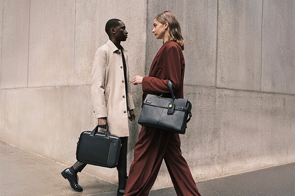 機内持ち込み｜キャリーケース・スーツケース｜TUMI(トゥミ)公式サイト