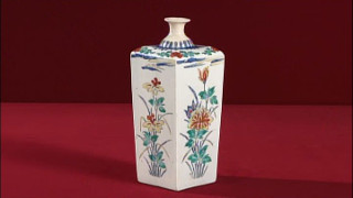 古伊万里角瓶 木製箱付きA444 古伊万里角瓶 木製箱付きA444