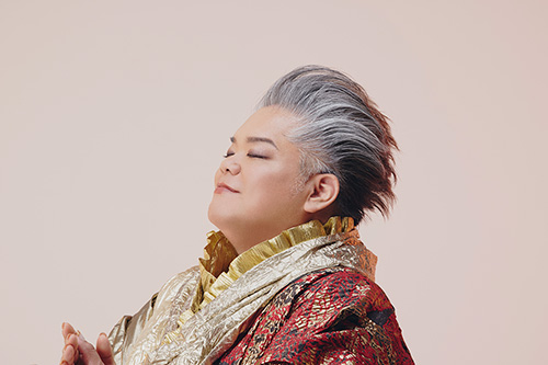 BIOGRAPHY - 岡本知高 | Tomotaka Okamoto - UNIVERSAL MUSIC JAPAN