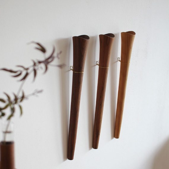 掛花入 / 木の小物、木工作家の手仕事[ 家具工房 UNOKA ]