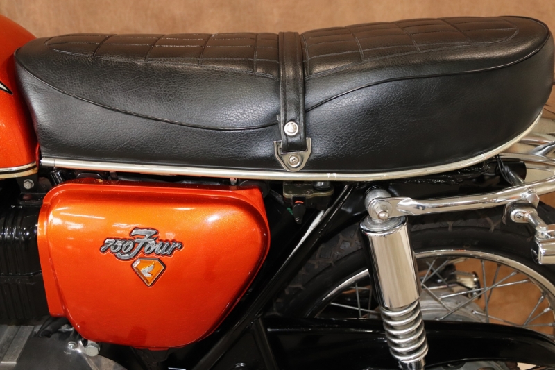 HONDA CB750Four ブラックタンクとカバーセット