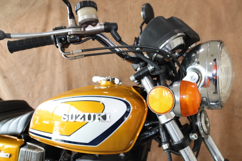 スズキ SUZUKI GT380 B3 オリジナル塗装 ガソリン タンク