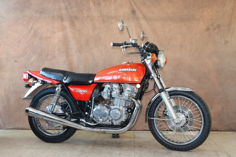 初期型のw650用 赤色タンク W650 初期型 タンク 初期型のw650用 赤色