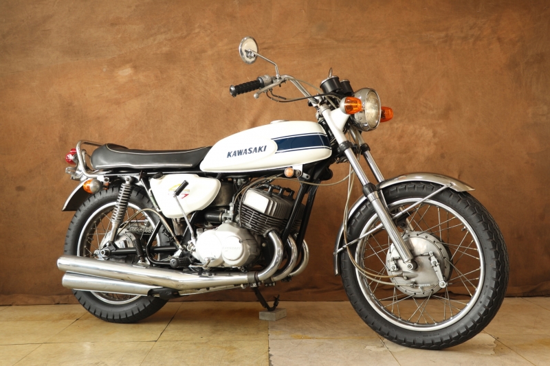 500/750トリプルシリーズ （ カワサキ ） の在庫情報【絶版バイク専門