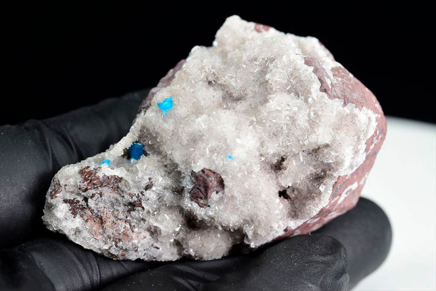 カバンサイト 母岩付き 結晶原石｜インド・プネー産｜カバンシ石