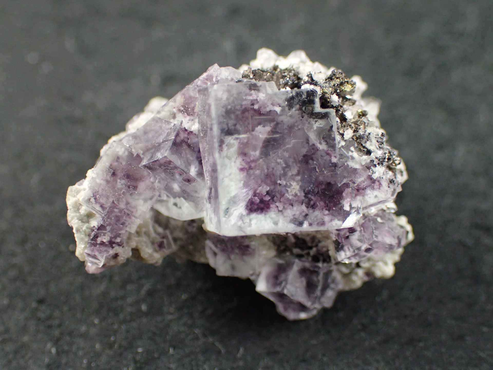 最高品質バイカラーフローライト 中国内モンゴル自治区銀都鉱山 産